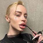 A biography profile photo of Sasha Beart